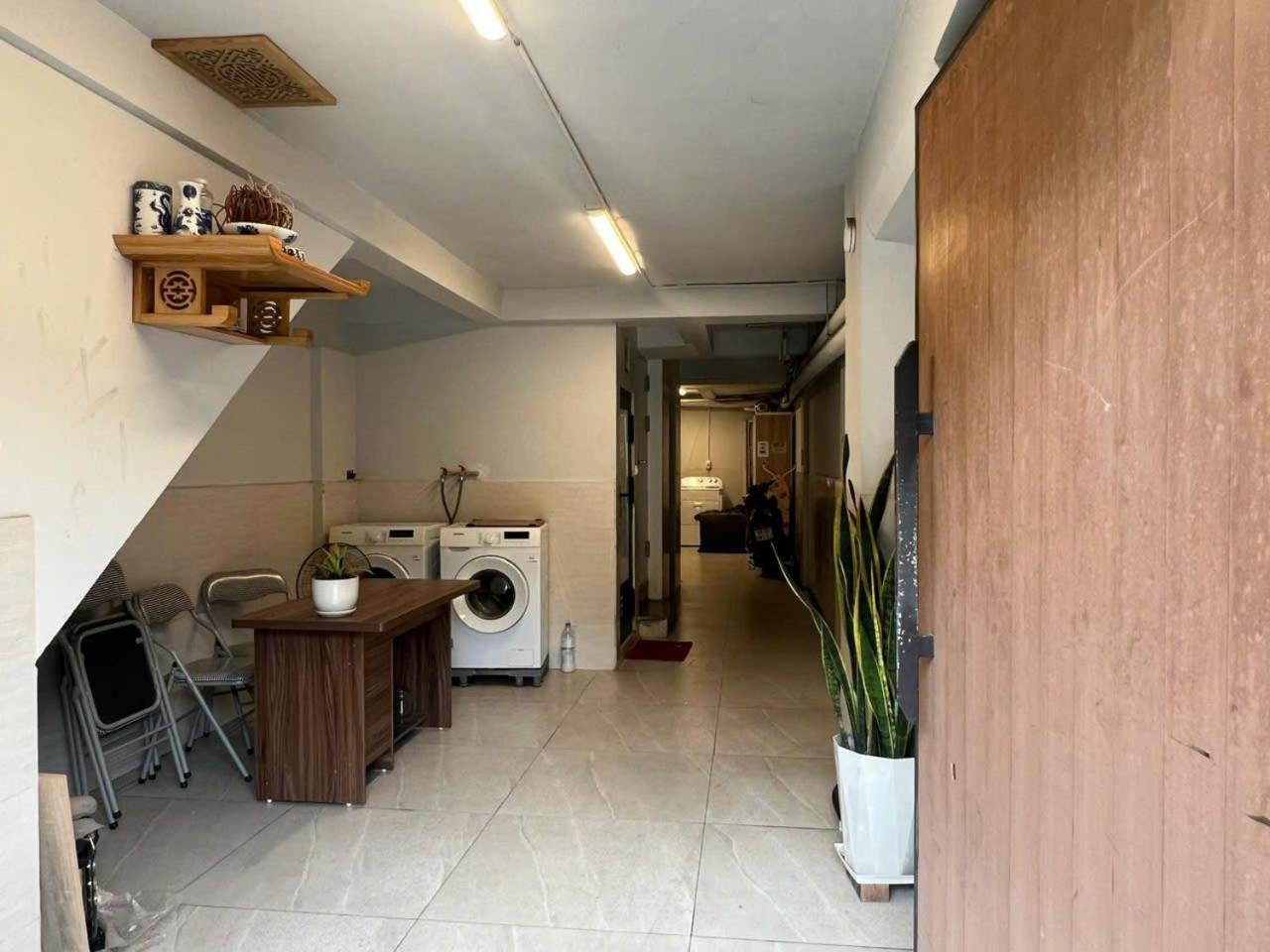 Era Apartment Dong Tac Hanoi Exterior photo